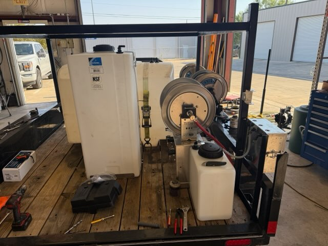 Spare-Tank Service Build — custom pressure washing rig built by Republic Pressure Cleaning Equipment in San Antonio