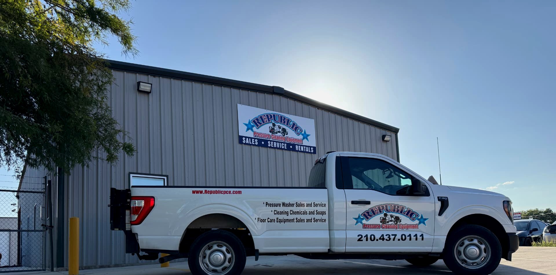 Republic Pressure Cleaning Equipment storefront and warehouse on San Marino Drive